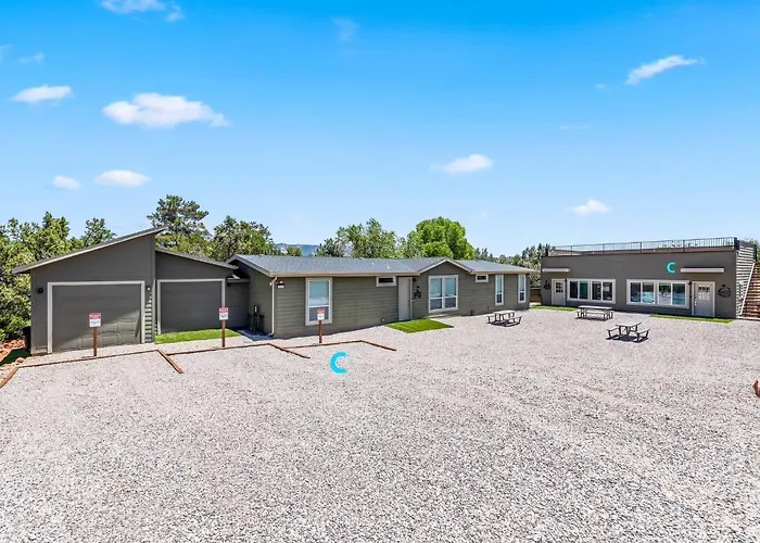 Chimney Rock - Unit C - Red Rock Retreat 4*